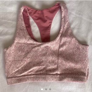 Pink Gymshark Fleur Sports Bra ⭐️ BRAND NEW

Size XS